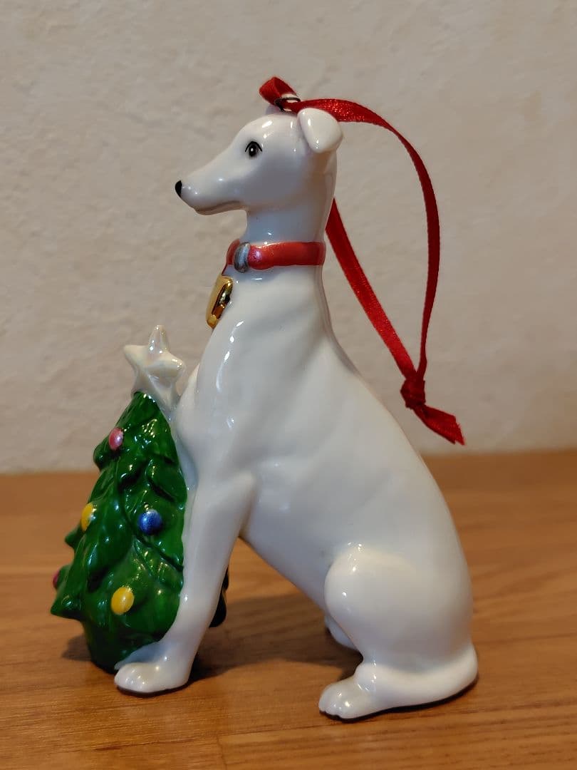 グレイハウンド　クリスマスオーナメント　　置物　グレーハウンド　陶器