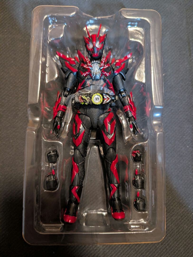 S.H.Figuarts 仮面ライダーゼロワンヘルライジングホッパー　開封品