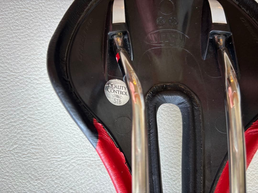 Selle ITALIA SLR Team Edition Flowサドル