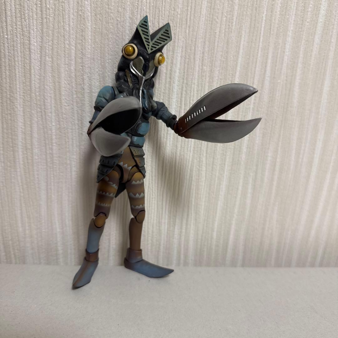 SHフィギュアーツ バルタン星人