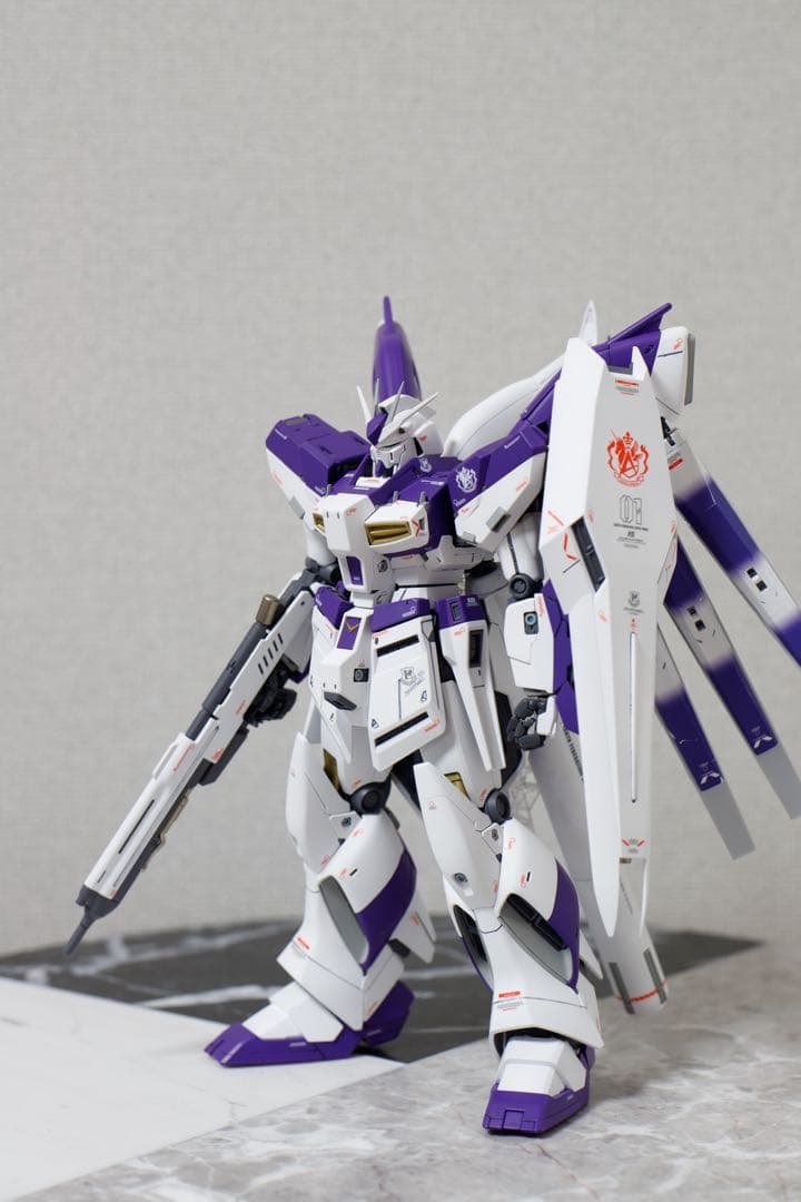 完成品　MG 1/100 Hi-νガンダム　HWS
