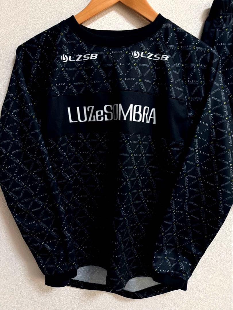 美品 LUZeSOMBRA ルースイソンブラ 上下セット 黒　150cm