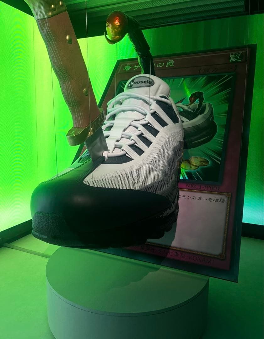 【新品未開封】Nike 遊戯王 レッドアイズブラックドラゴン カード 限定品
