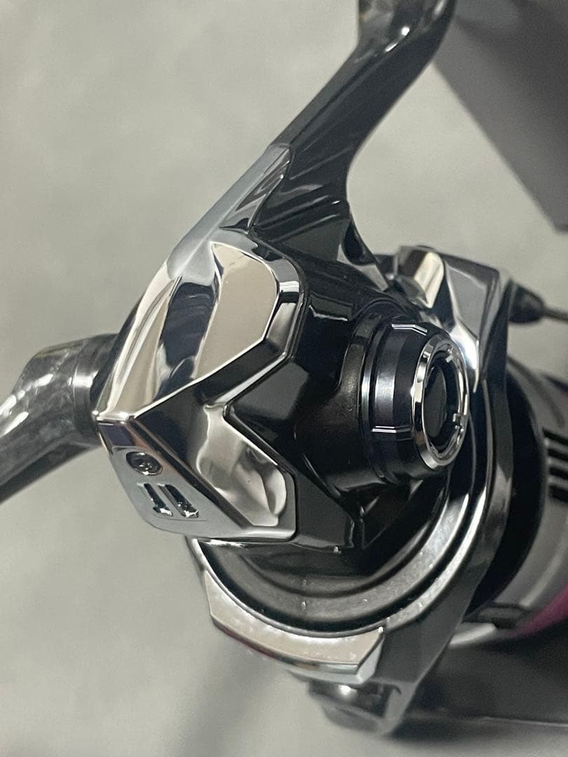 SHIMANO Vanquish C3000MHG スピニングリール