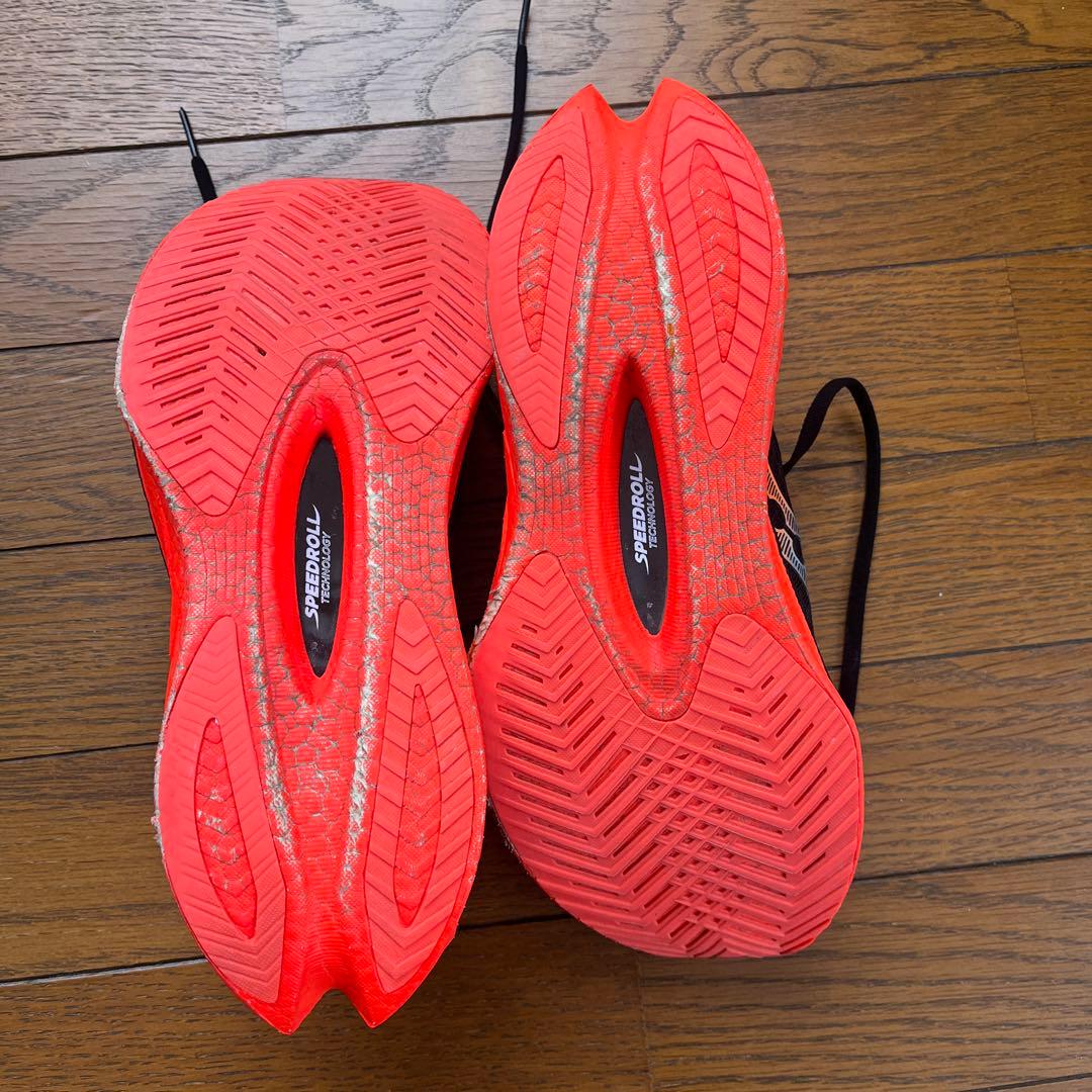 Saucony Endorphin プロ4ランニングシューズ