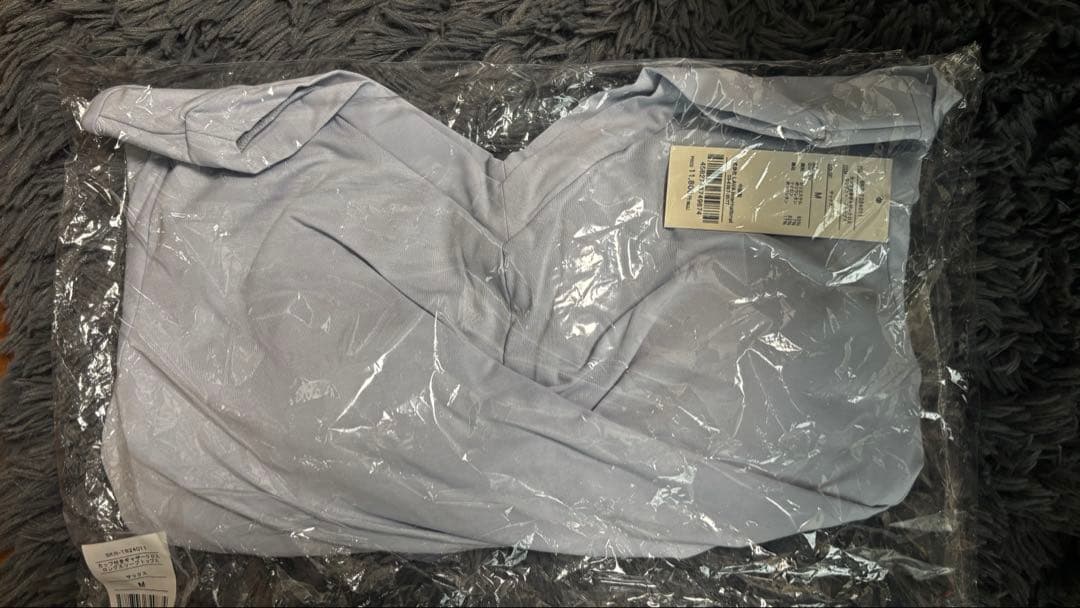 ⭐︎値下げ中⭐︎新品未開封ギャザークロスロングスリーブトップス M