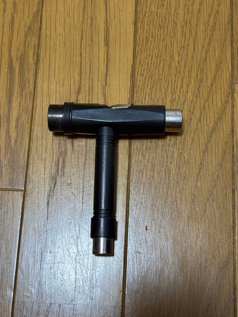 Scumco&Sons スケートボード コンプリート 8.25インチ ツール付き