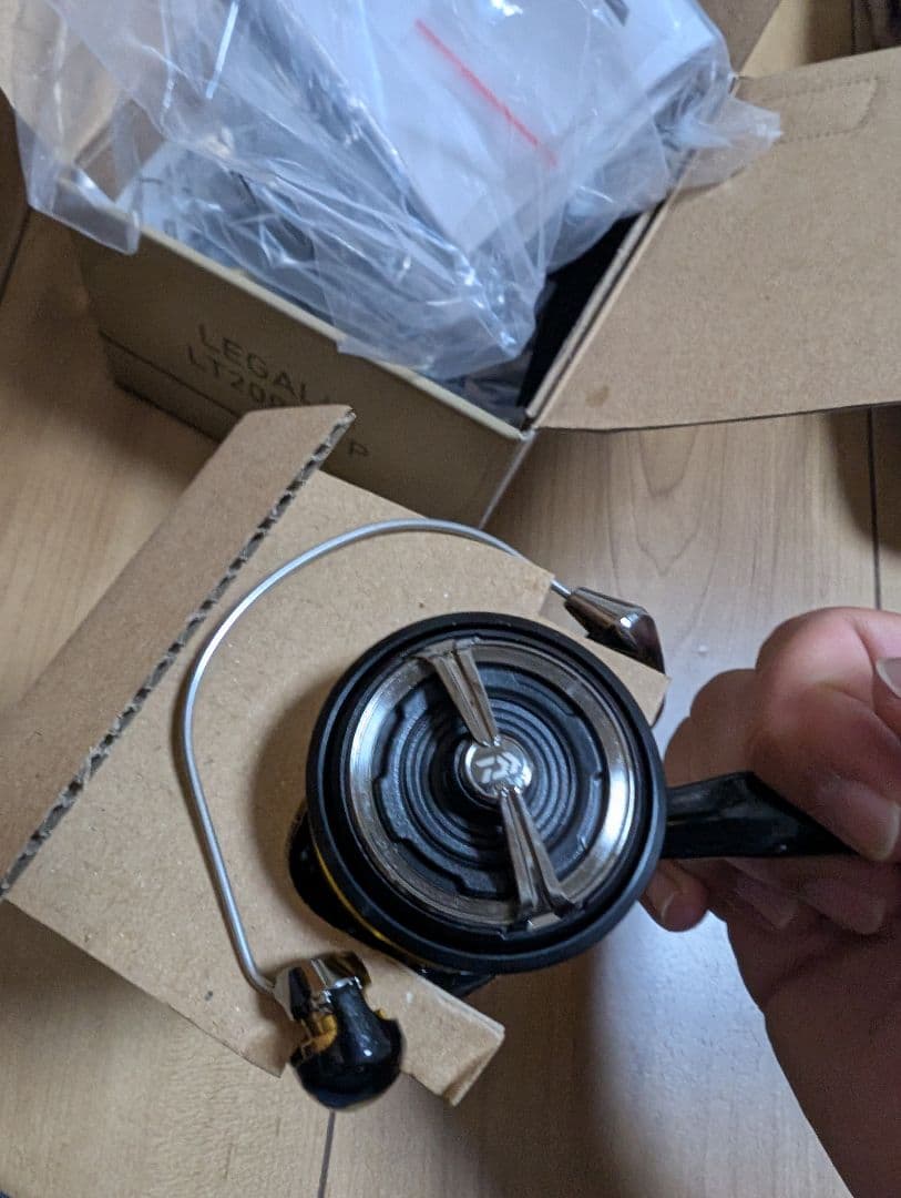 ダイワ 23レガリス LT2000S-P 新品未使用