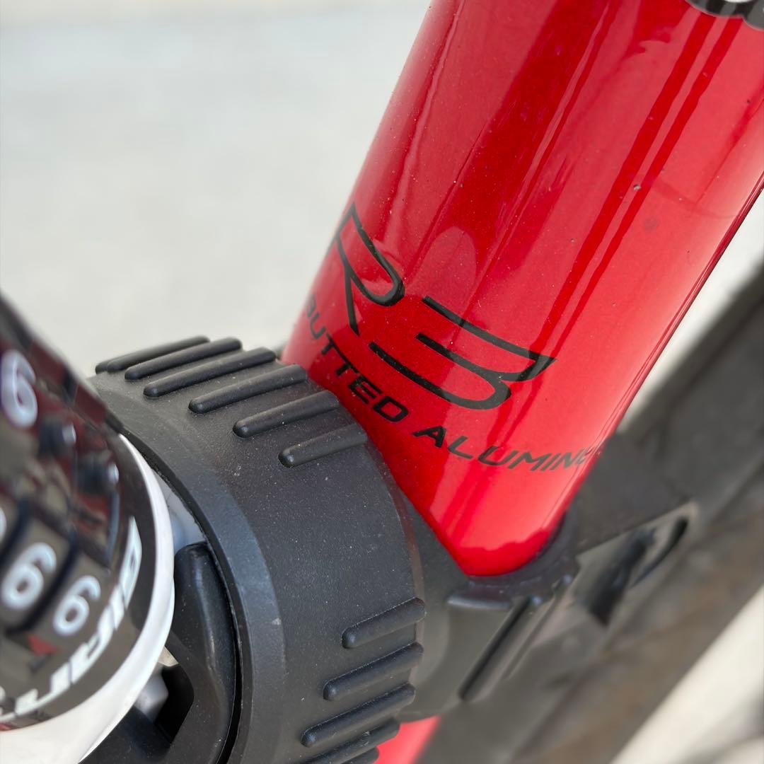 横浜市引き取り限定　GIANT ESCAPE R3 レッド