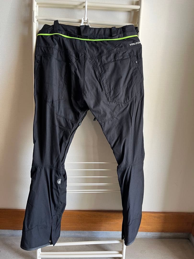 VOLCOM ボルコム　スノボ　ボトムス　ズボン　メンズ XL 黒