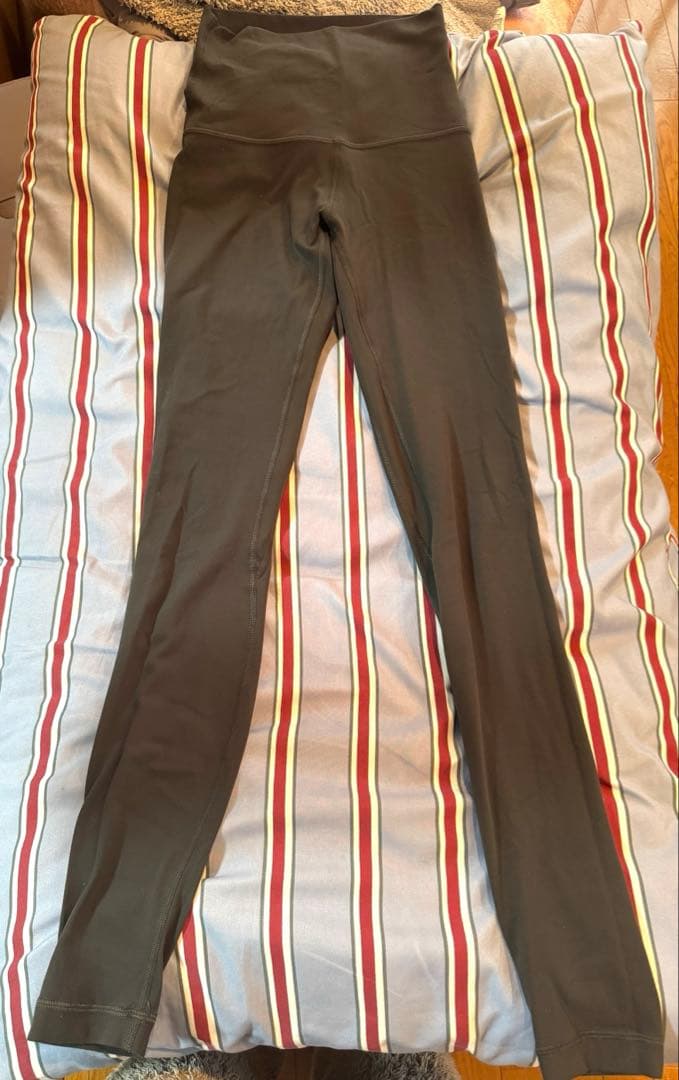 ヨガ・ピラティス LululemonAlignSuper-High-Rise Pant 28