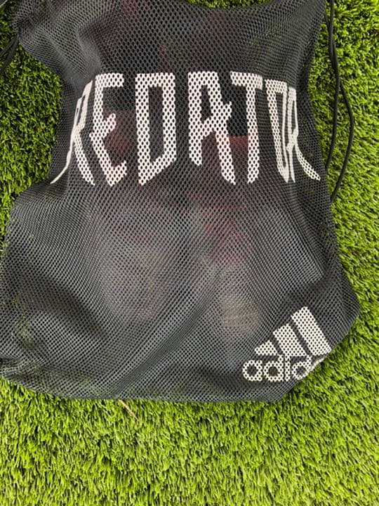 サッカー スパイク プレデター  値下げ交渉受け付けます！！！