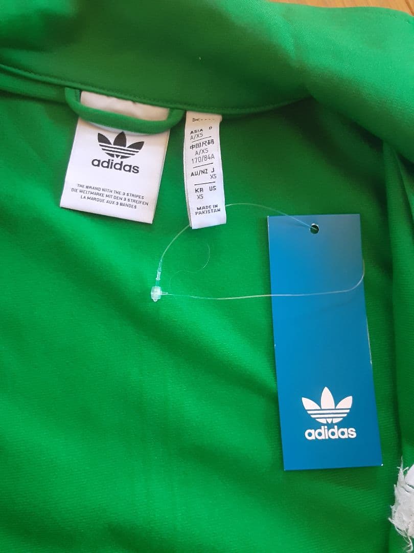 adidas ジャージ上