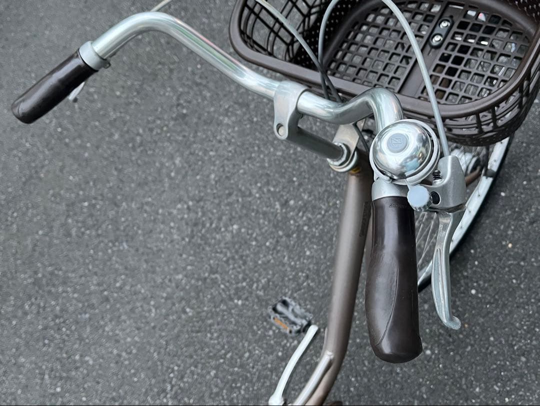 h*a様 中古美品ブリヂストン軽量アルミ自転車〓アルミーユ☆26★ベージュ※配達