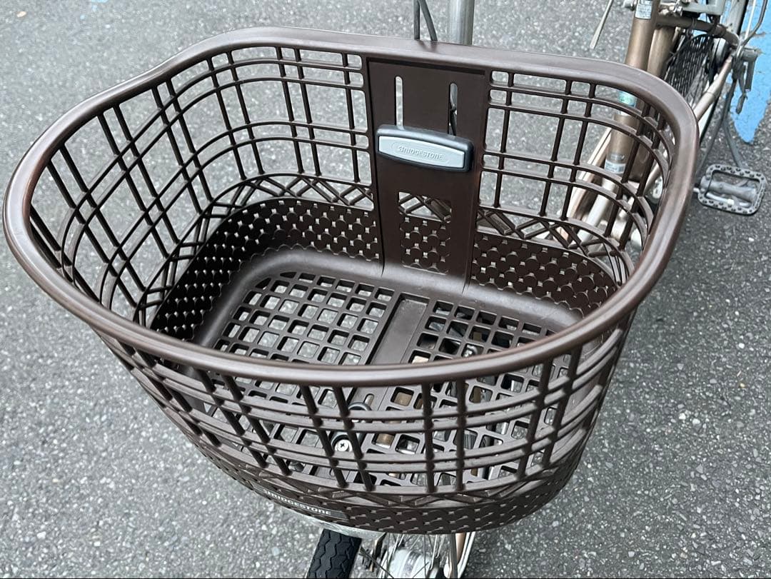 h*a様 中古美品ブリヂストン軽量アルミ自転車〓アルミーユ☆26★ベージュ※配達