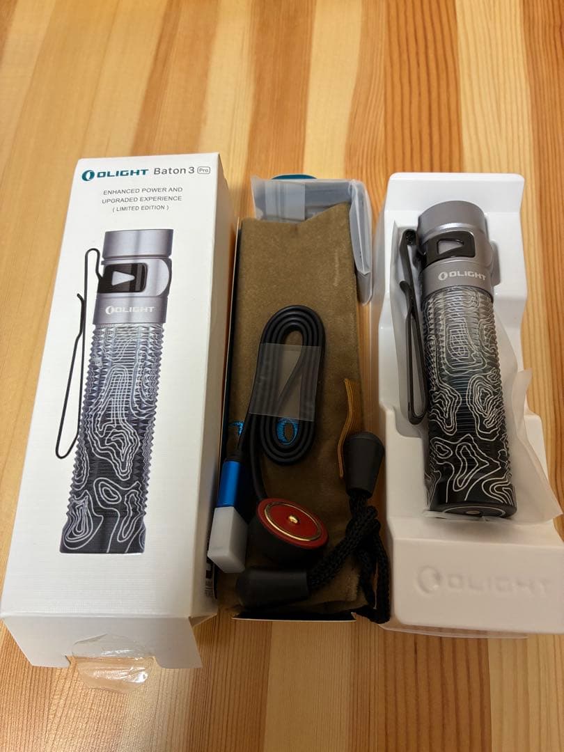 オーライト　OLIGHT Baton 3 Pro懐中電灯 限定版