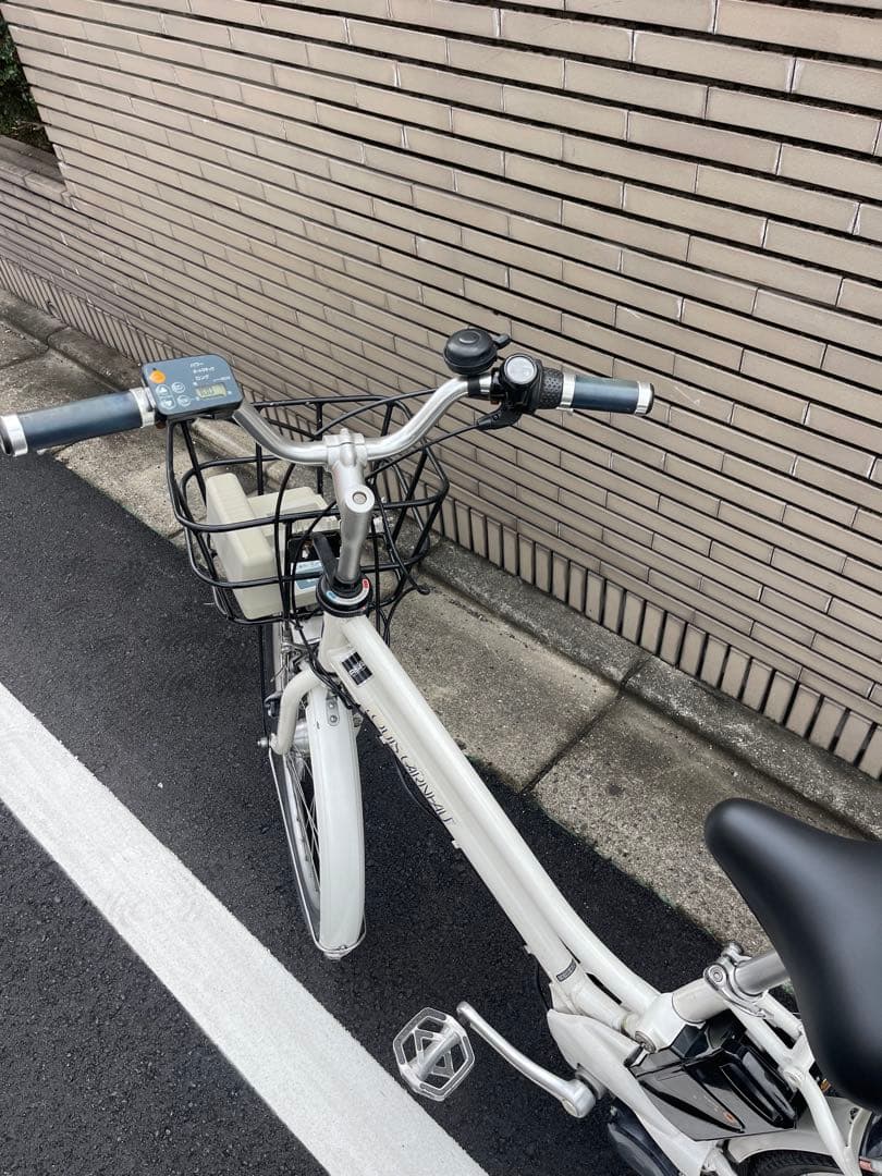 ブリヂストン電動アシスト自転車 ホワイト 26インチ26ABTR01