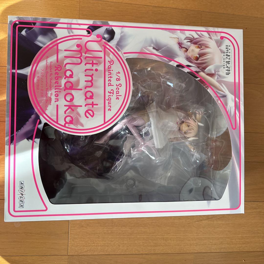 アルティメットまどか 1/8スケールフィギュア