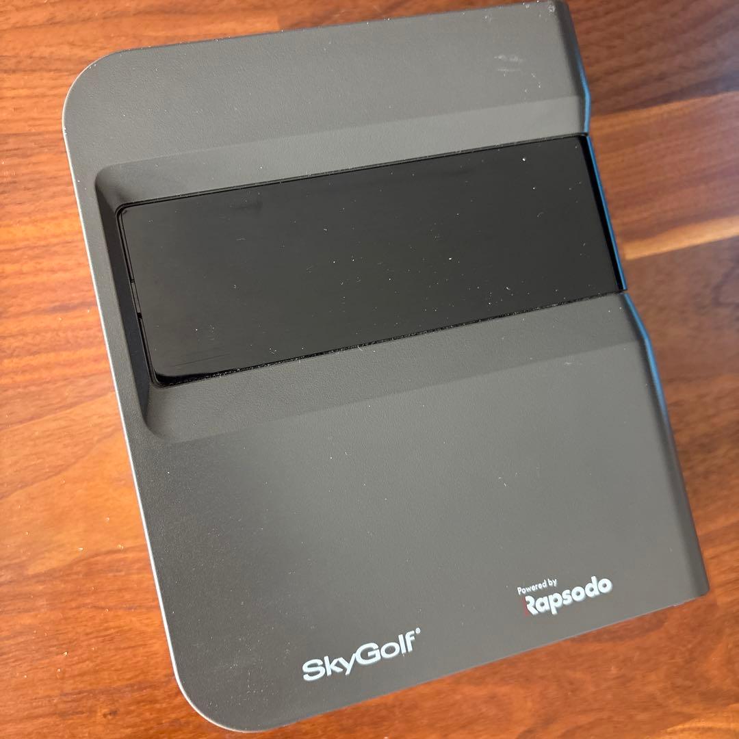 SkyTrak ゴルフトラッキングデバイス