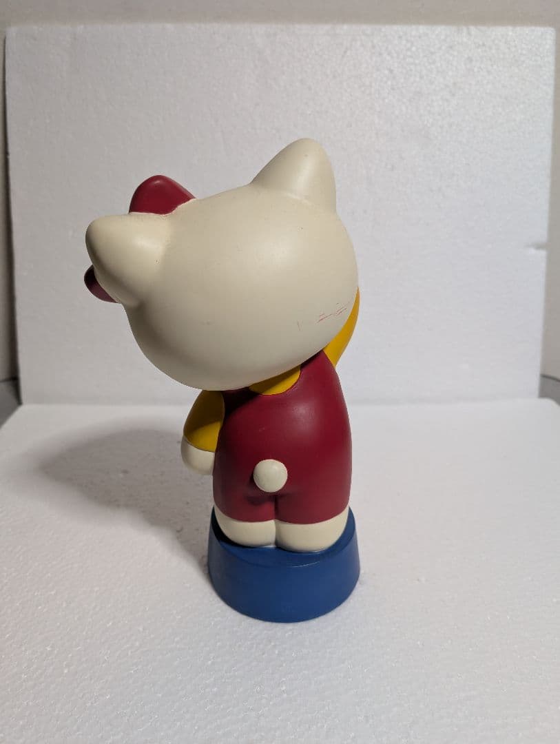 ハローキティ フィギュア 　陶器
