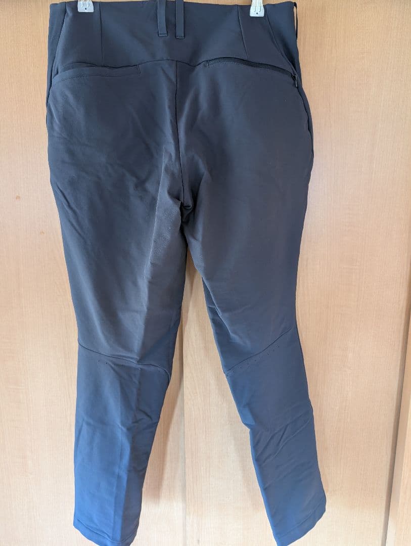 美品　デサント　PT ZERO ウォームパンツ　M