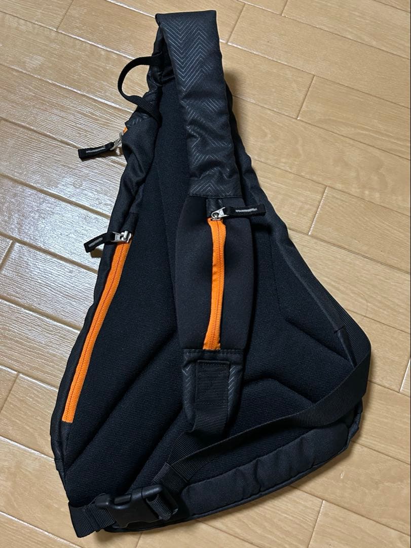 【美品】deuter ワンショルダーバッグ 「トミー」