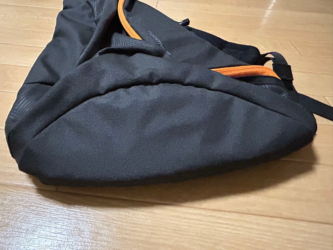 【美品】deuter ワンショルダーバッグ 「トミー」