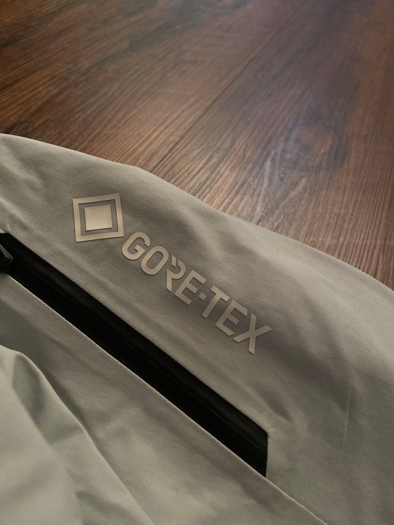 チゲ鍋　Burton [ak] サイクリック GORE-TEX 2L