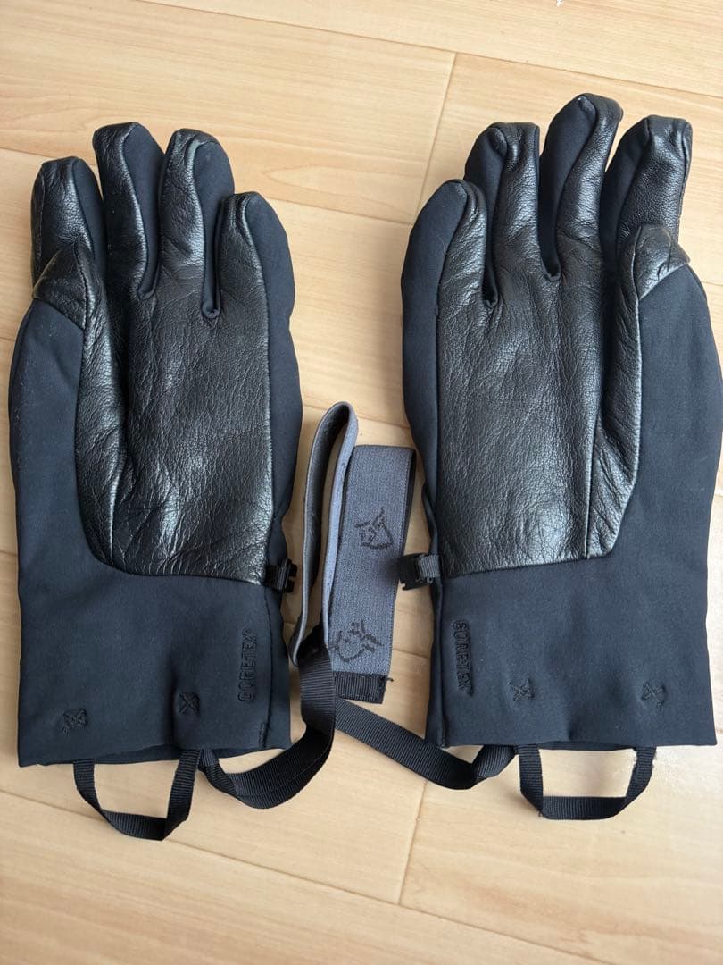 連休特価　Norrøna Lofoten GORE-TEX グローブ