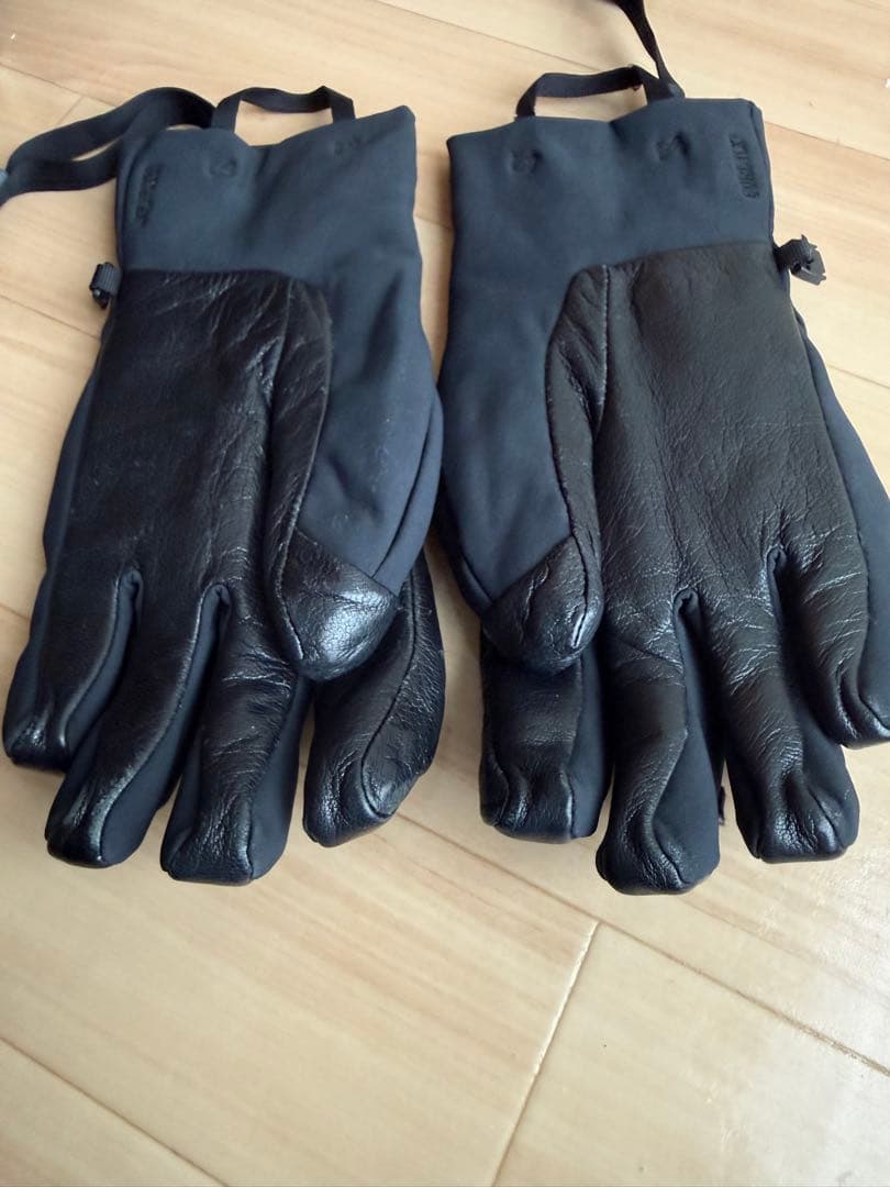 連休特価　Norrøna Lofoten GORE-TEX グローブ