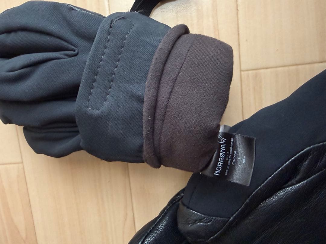 連休特価　Norrøna Lofoten GORE-TEX グローブ