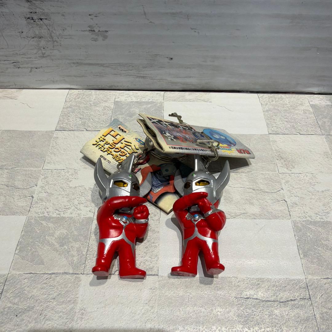 円谷キャラクターフィギュアキーホルダー2 全8種14個セット