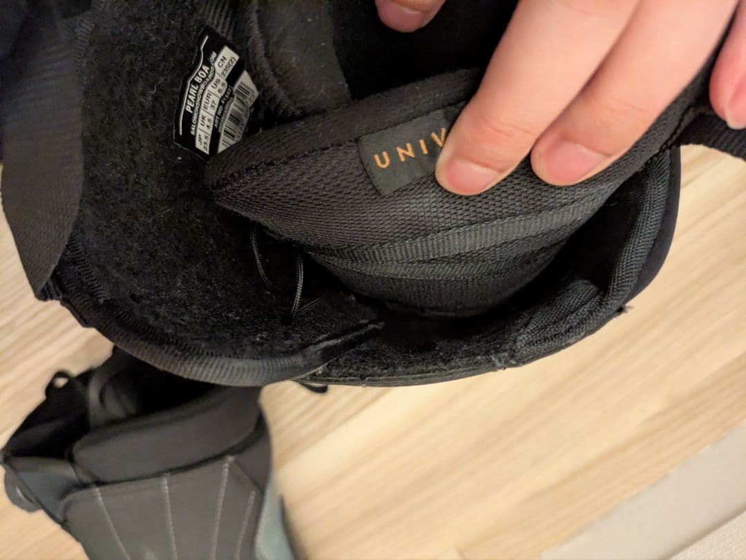 SALOMON ブラック スノーボードブーツ 女性用