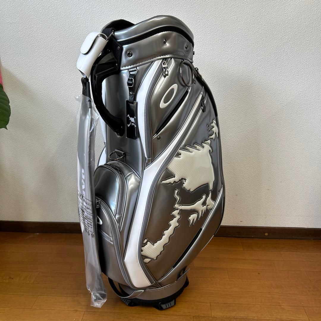 新品 OAKLEY キャディバッグ　シルバー