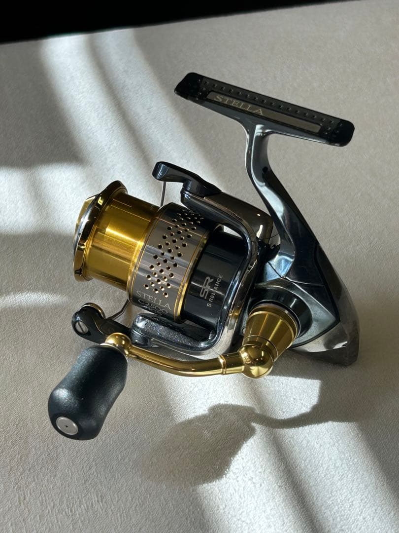 SHIMANO シマノ　１０　ステラ　C2500HGS