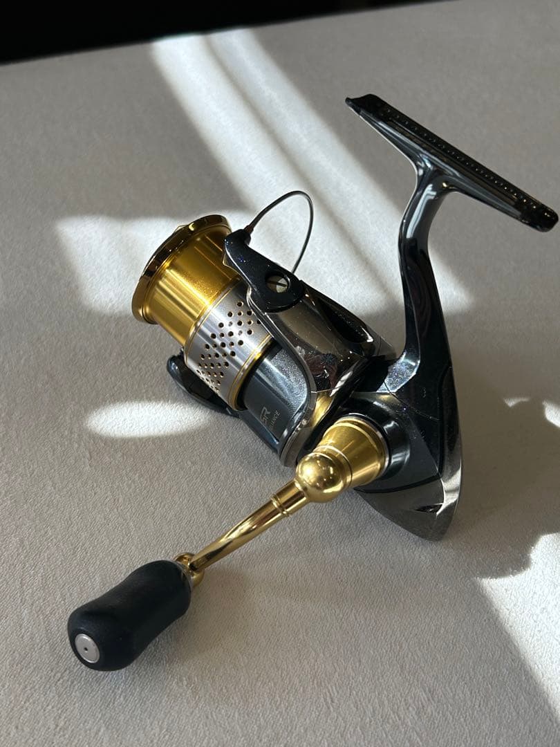 SHIMANO シマノ　１０　ステラ　C2500HGS