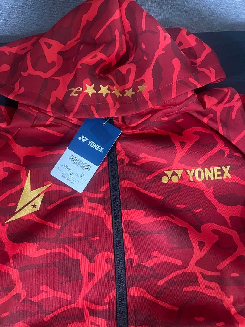 リンダンモデル　YONEX カモフラージュフード付きジャケット