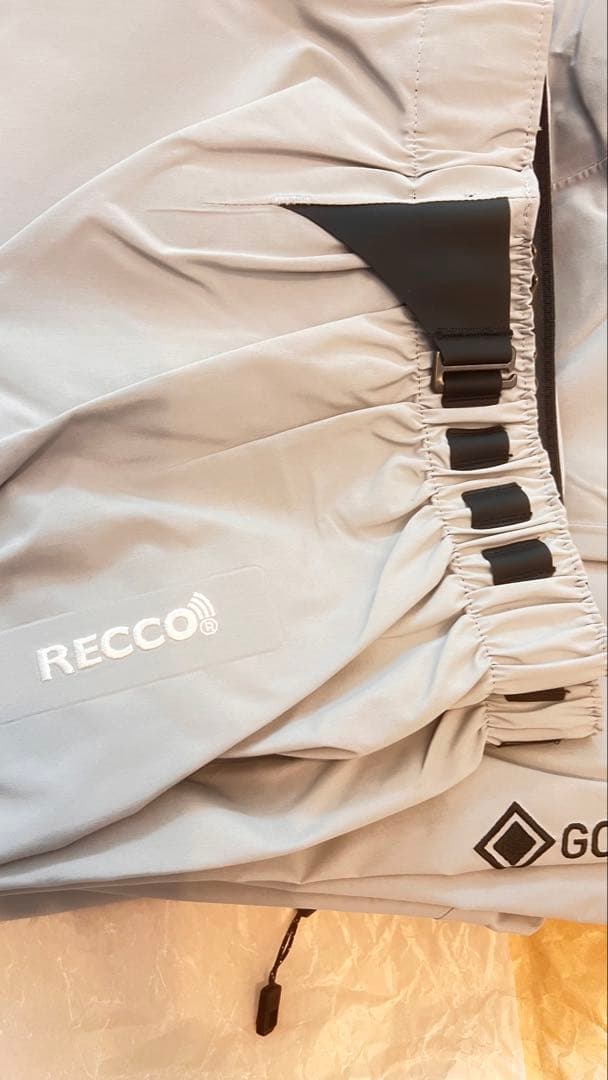 美品Burton [ak]® GORE-TEX Pro 3L 上下セットM