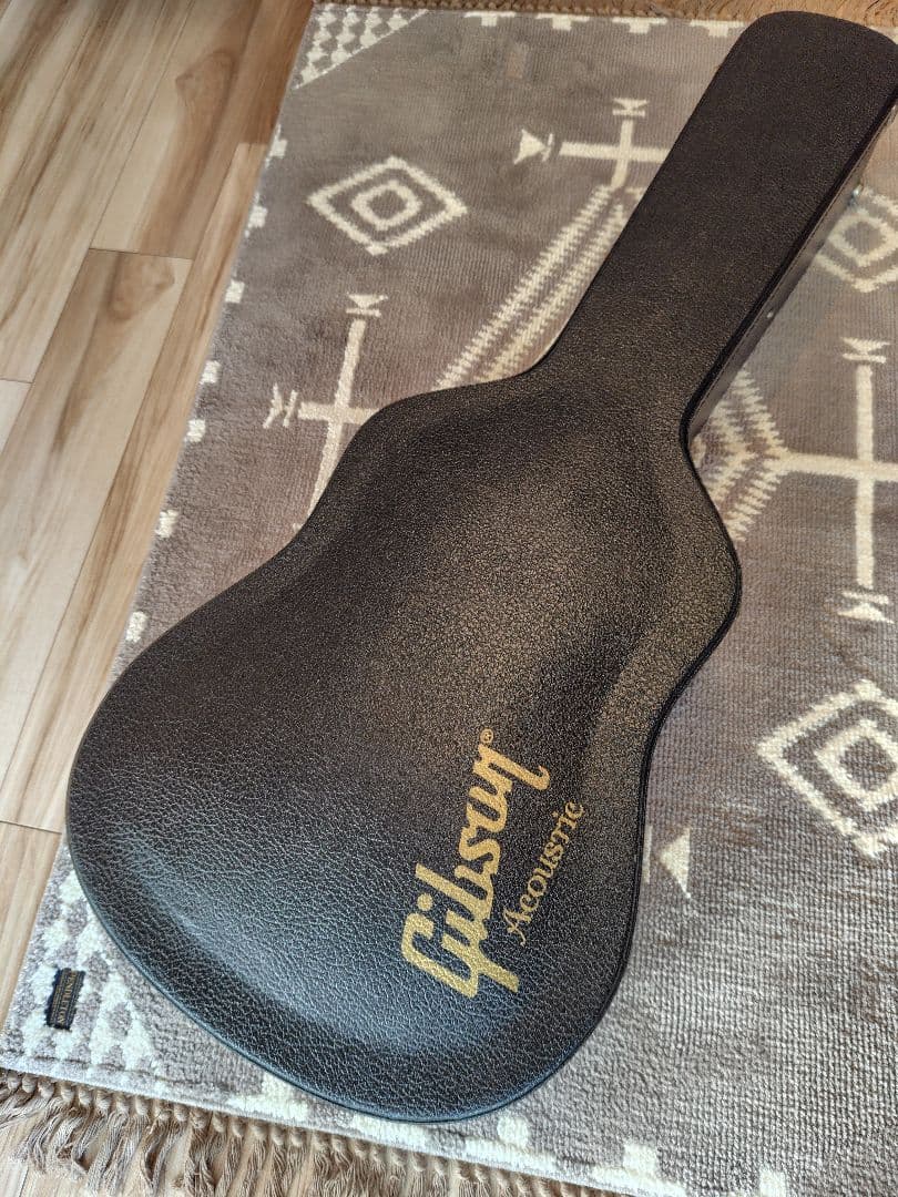 蒲焼き Gibson　J-45 Custom2016 純正ハードケース付属