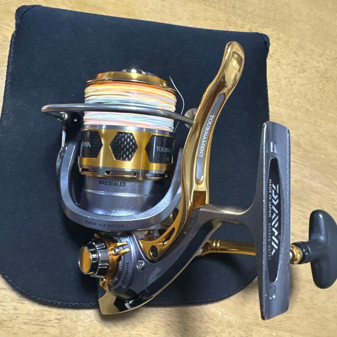 ダイワ　トーナメント　12 3000SH LBD スピニングリール