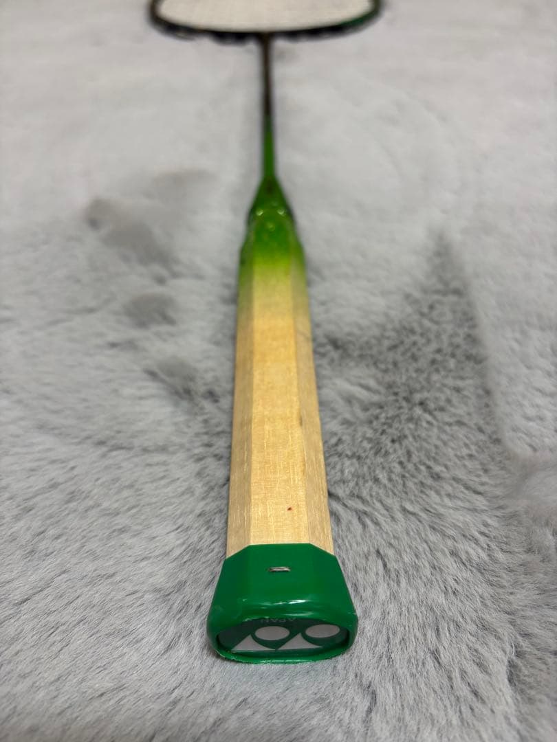 YONEX ヨネックスアストロクス99 LCW リーチョンウェイ モデル4UG5