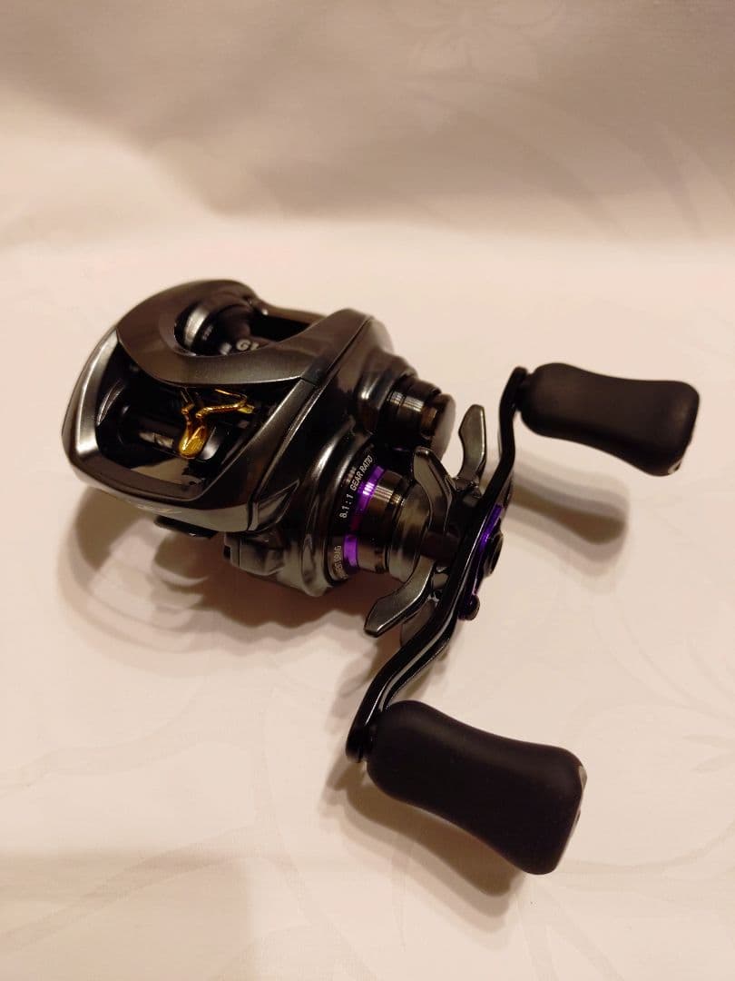 【新品未使用】 ダイワ スティーズCT SVTW 700XHL ベイトリール