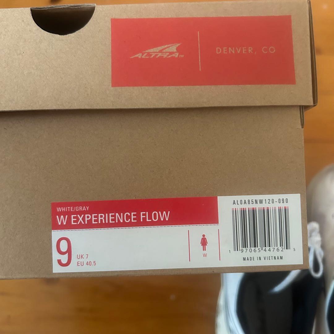 ALTRA W EXPERIENCE FLOW 9 ホワイト/グレー