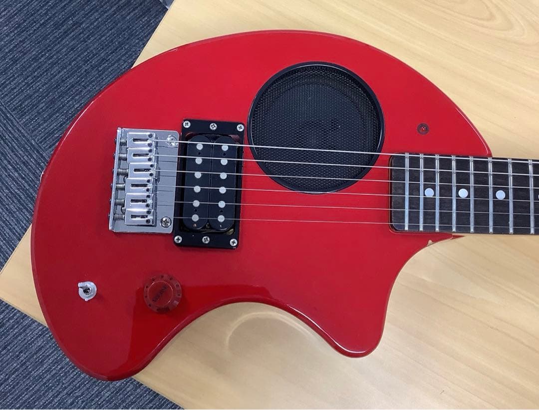 oeverspe フェルナンデス エレキギター 赤色 ZO-3 内蔵アンプ