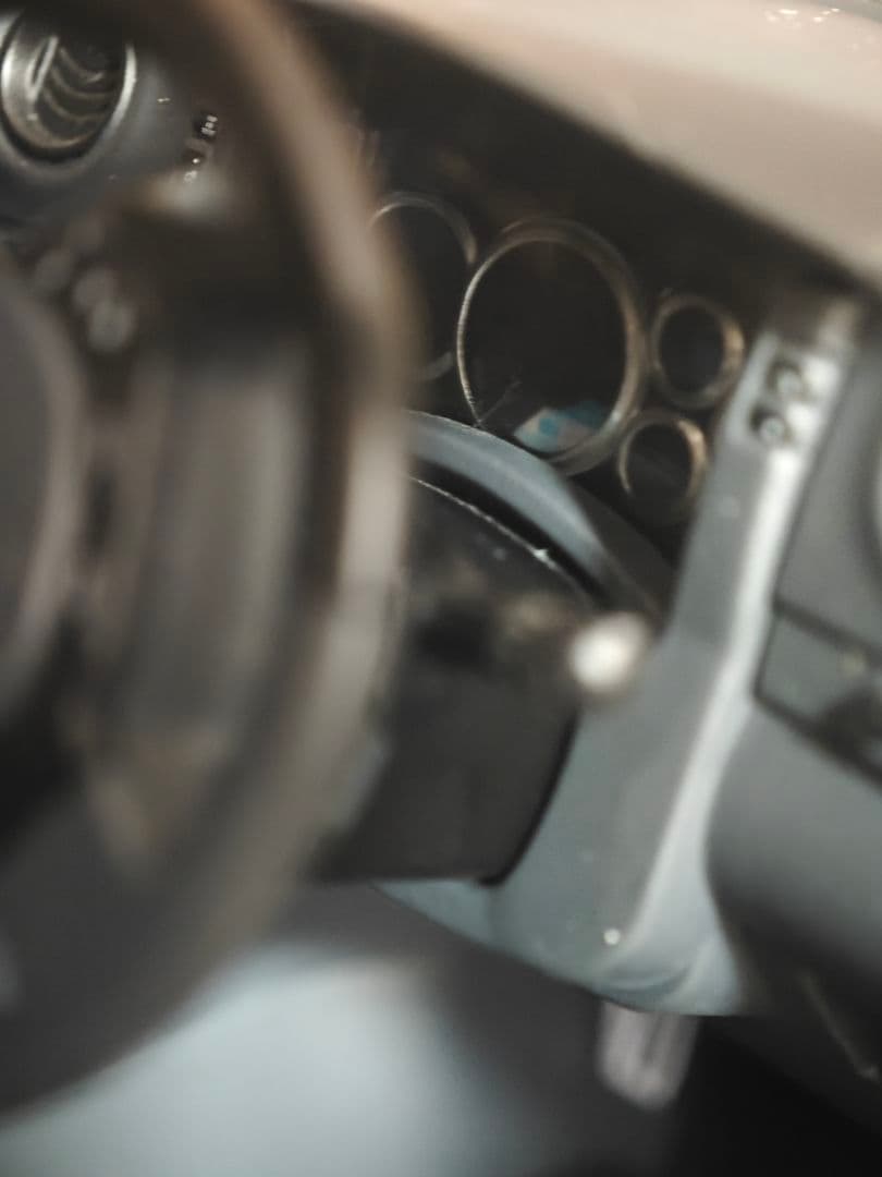 イーグルモス Nissan GT-R 35 1/8スケール シルバー完成品