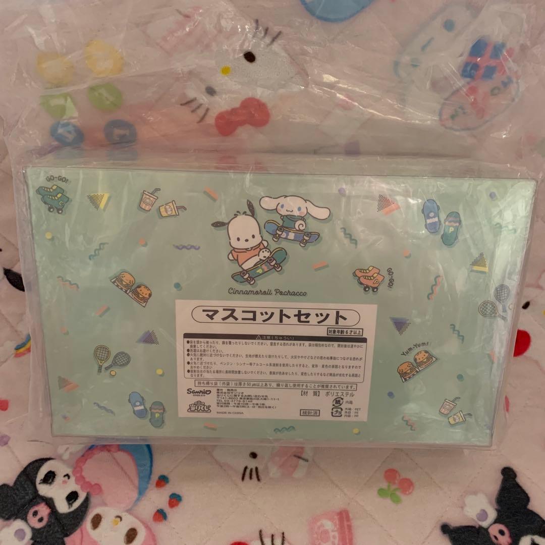 新品サンリオ　シナモロール　ポチャッコ　ポーチ　バッグ　マスコット他　まとめ売り