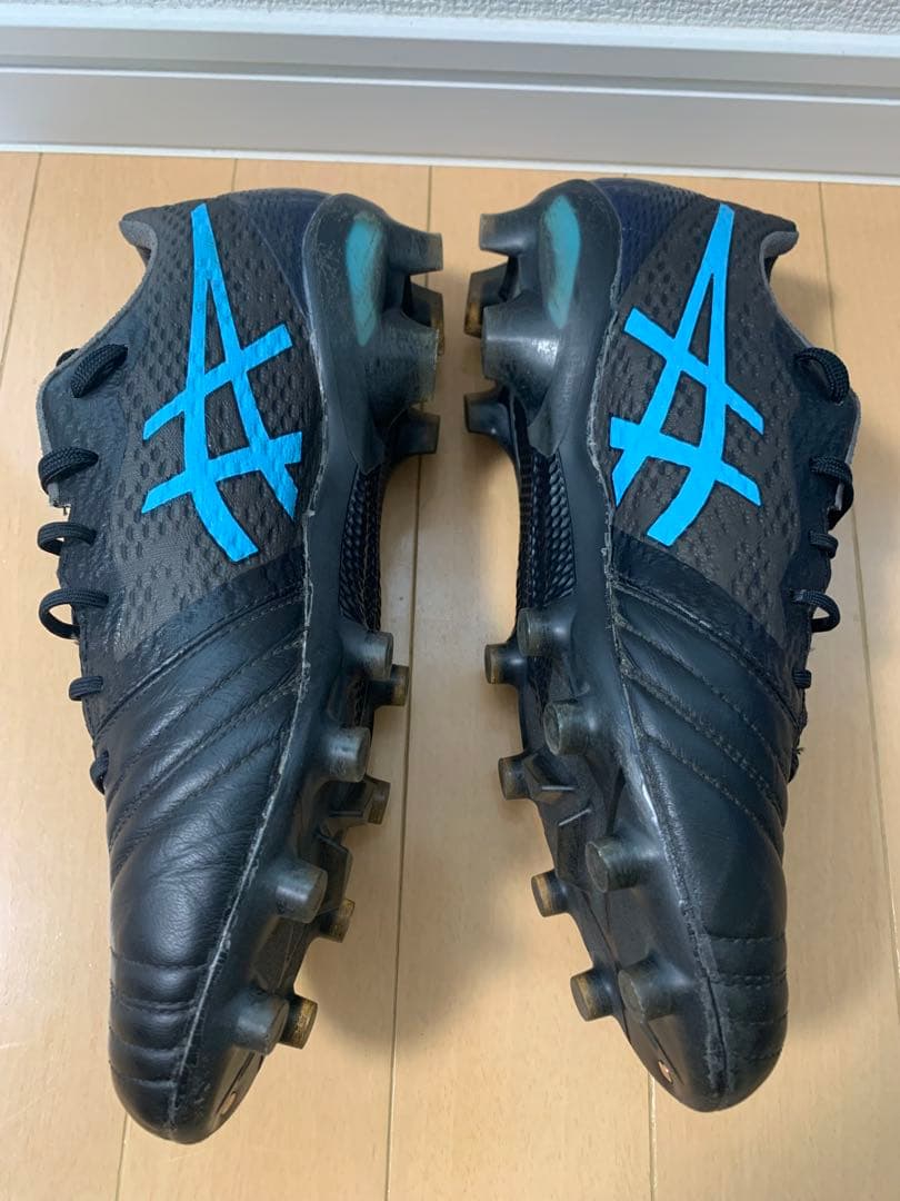 ASICS ULTREZZA (イニエスタ モデル)