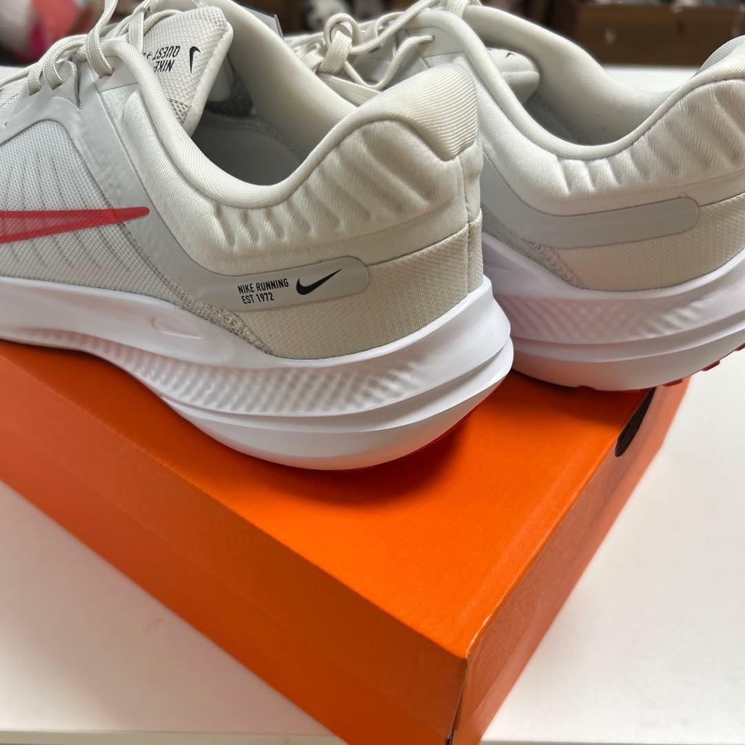 【新品未使用】NIKE QUEST5 28㎝