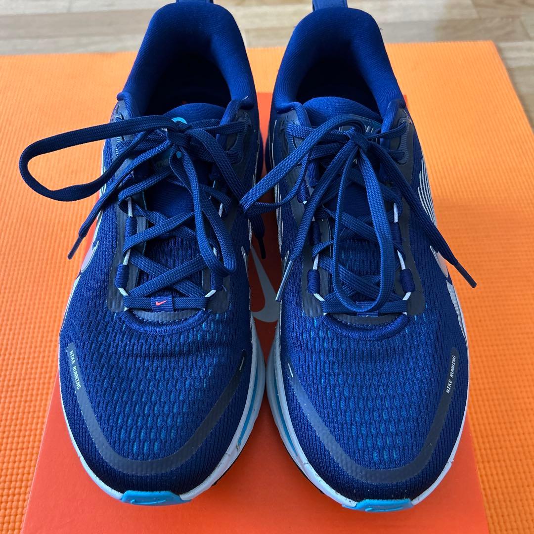 Nike ボメロ18