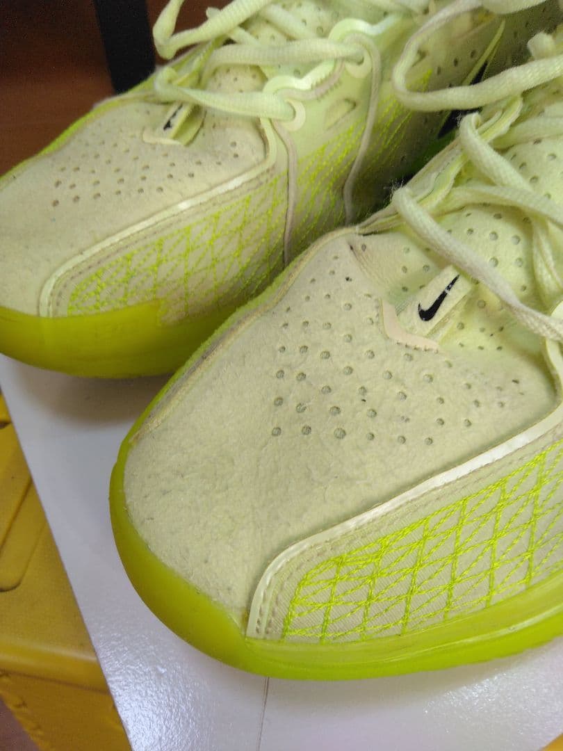 Nike Zoom バスケットボールシューズ イエロー/ブラック